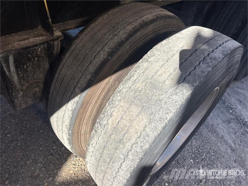 MAC 37 ft Tri/A Aluminum End Dump Trailer Самоскиди