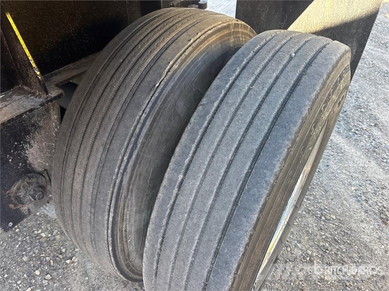 MAC 37 ft Tri/A Aluminum End Dump Trailer Самоскиди