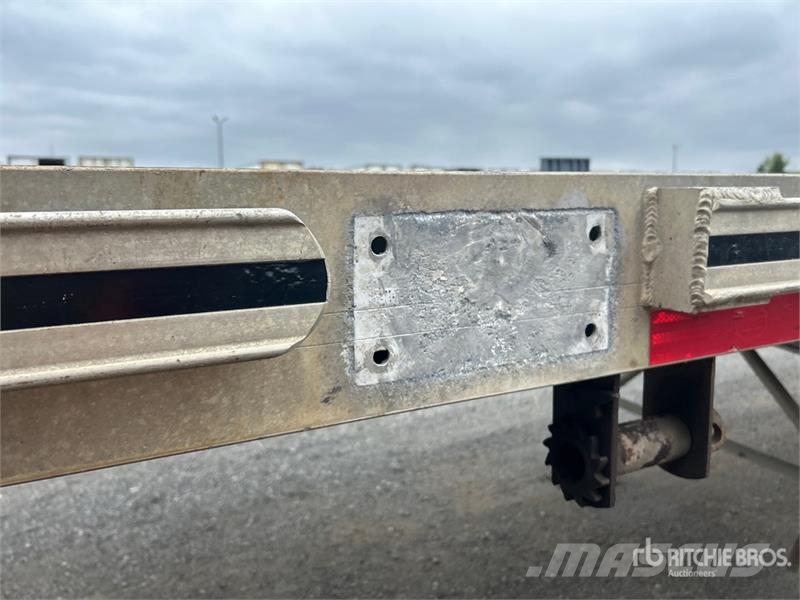 MAC 48 ft T/A Flatbed Trailer Flatbed/Dropside trailers