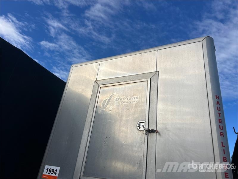 MAC 48 ft T/A Spread Axle Curtain Side Trailer Curtainsideranhänger