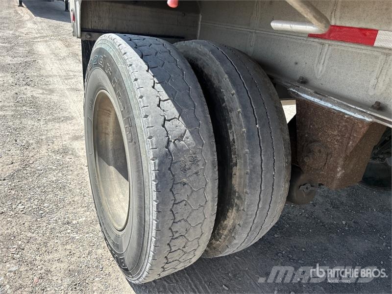 MAC 48 ft T/A Spread Axle Curtain Side Trailer Kapell trailer/semi
