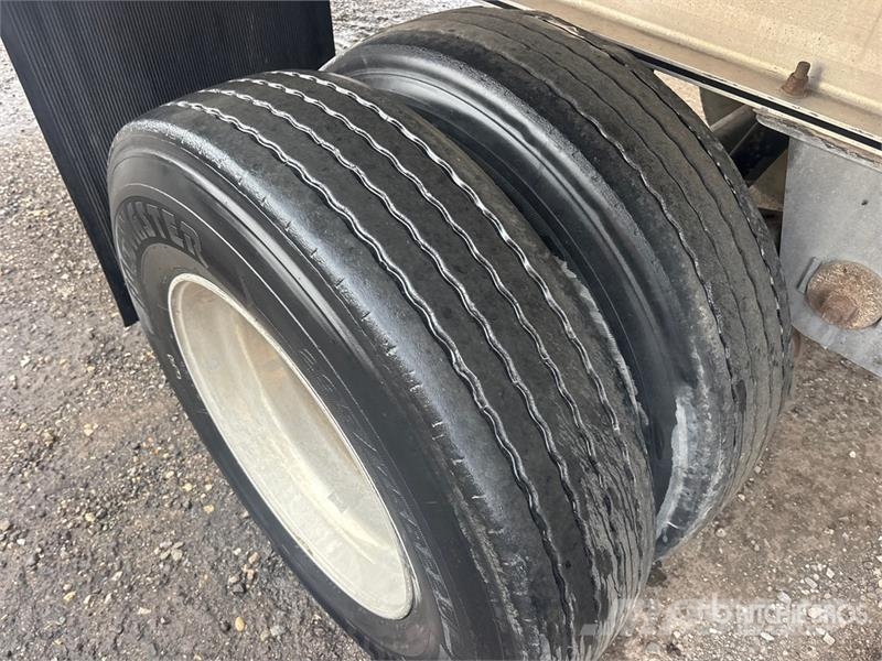 MAC 53 ft T/A Flatbed Trailer Planhengere