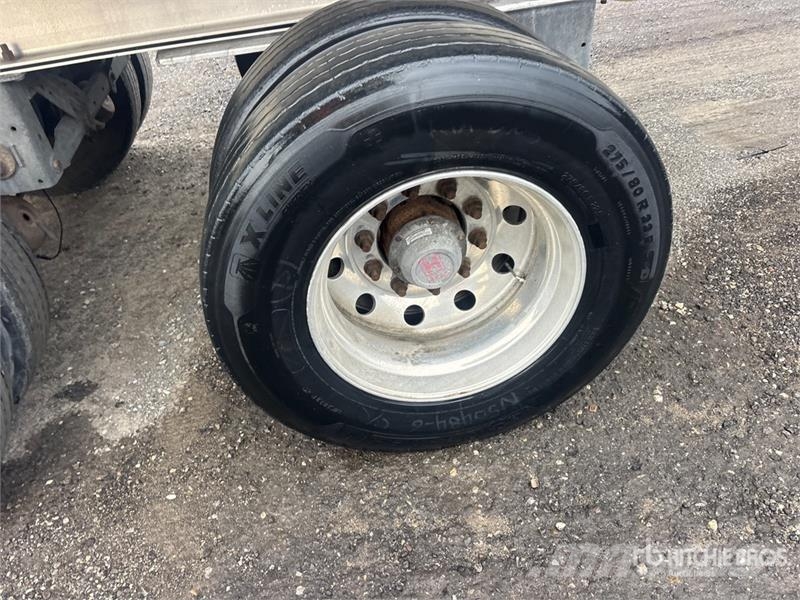 MAC 53 ft T/A Flatbed Trailer Planhengere