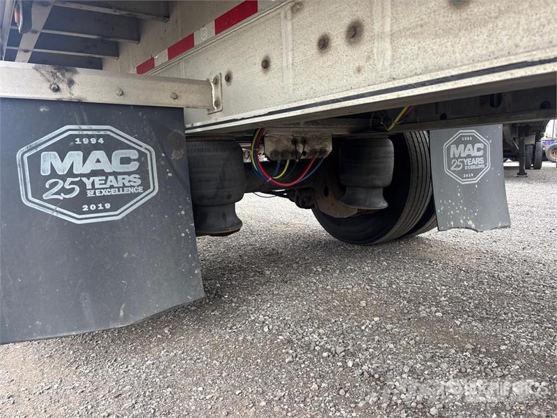MAC 53 ft T/A Spread Axle Curtain Side Trailer Rimorchi centinati