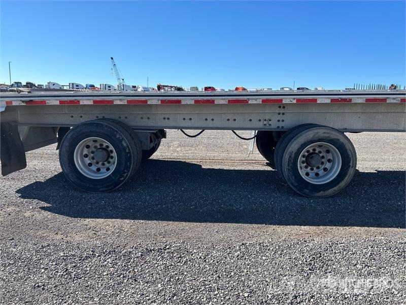 MAC 53 ft T/A Spread Axle Flatbed Trailer Valníky