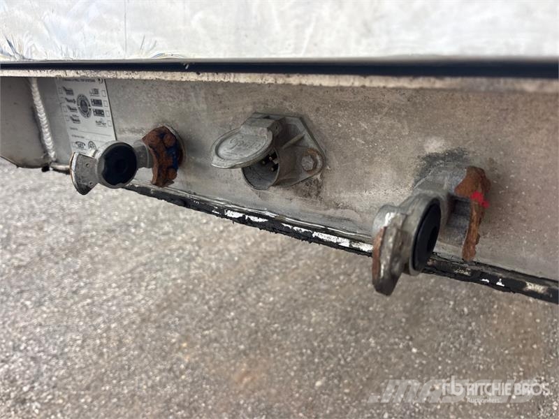 MAC 53 ft T/A Spread Axle Curtain Side Trailer Rimorchi centinati