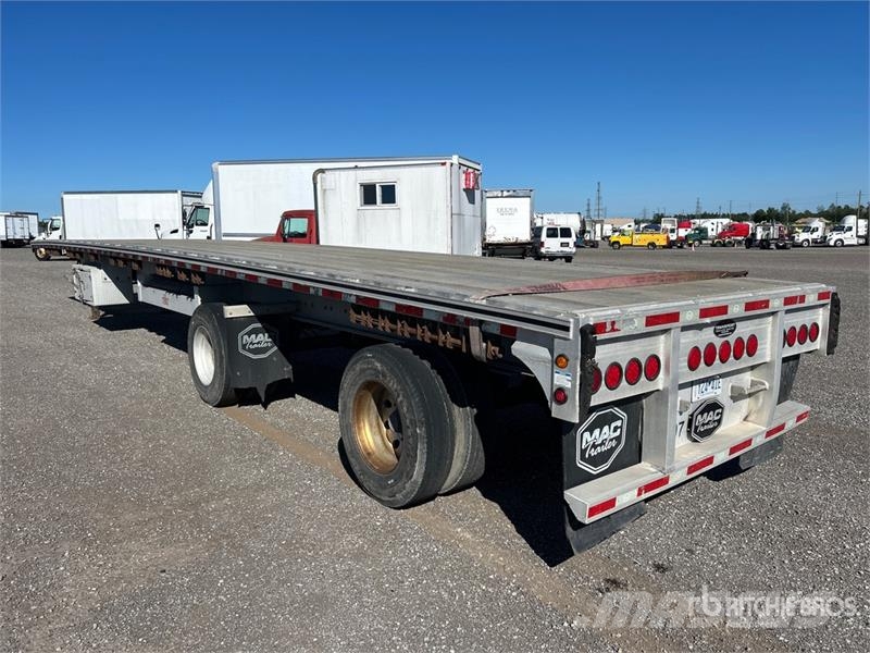 MAC 53 ft T/A Spread Axle Flatbed Trailer Valníky