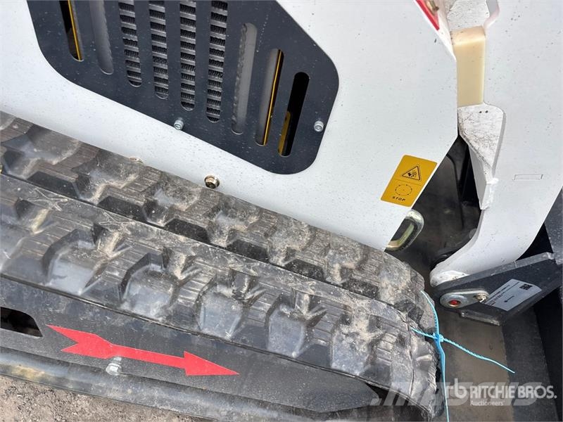 Machpro LP-625 Mini Compact Track Loader لوادر انزلاقية التوجيه