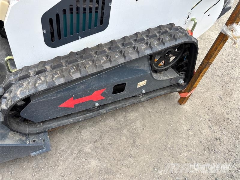 Machpro LP-625 Mini Compact Track Loader لوادر انزلاقية التوجيه