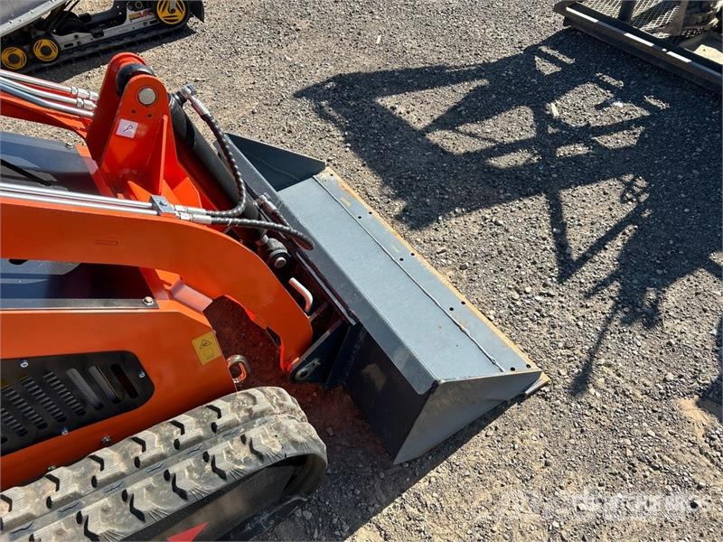 Machpro LP-625 Mini Compact Track Loader لوادر انزلاقية التوجيه