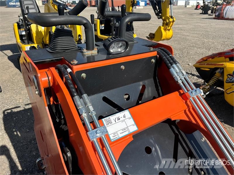 Machpro LP-625 Mini Compact Track Loader لوادر انزلاقية التوجيه