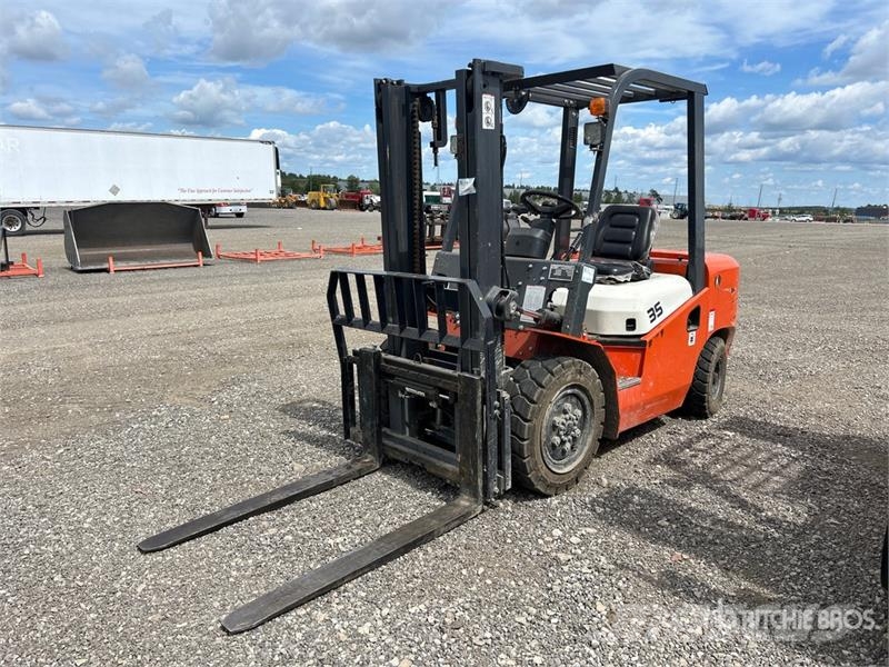 Machpro MP-L35 3000 kg Pneumatic Tire Forklift Muut haarukkatrukit