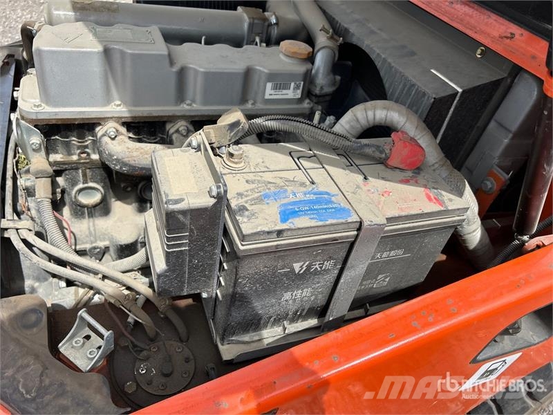 Machpro MP-L35 3000 kg Pneumatic Tire Forklift Muut haarukkatrukit
