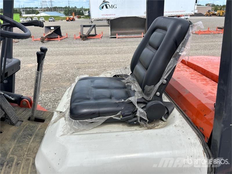 Machpro MP-L35 3000 kg Pneumatic Tire Forklift Muut haarukkatrukit