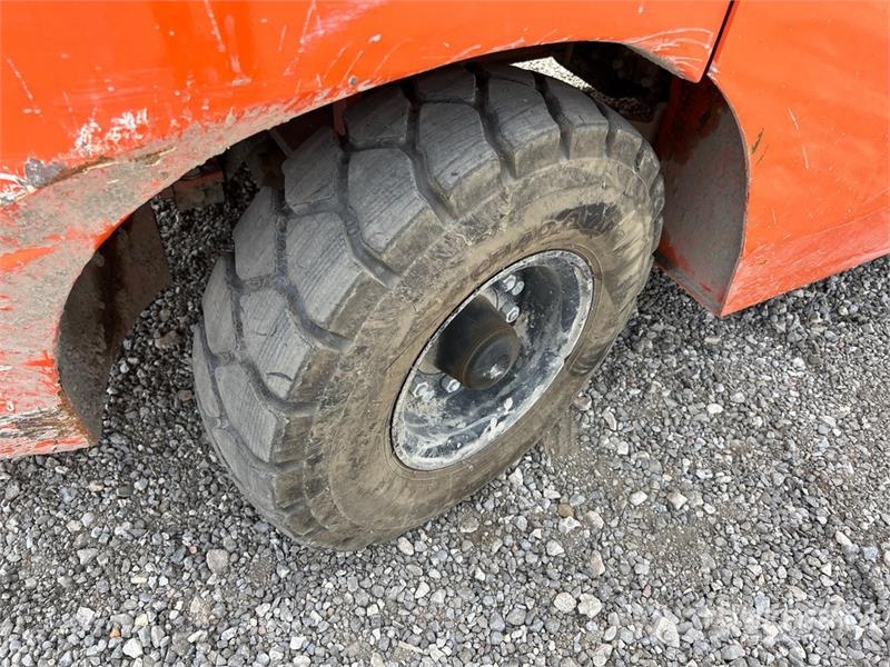 Machpro MP-L35 3000 kg Pneumatic Tire Forklift Muut haarukkatrukit