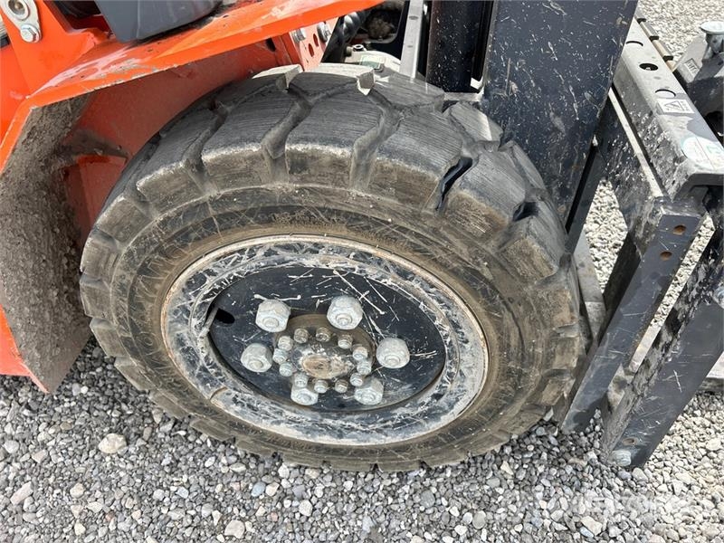 Machpro MP-L35 3000 kg Pneumatic Tire Forklift Muut haarukkatrukit