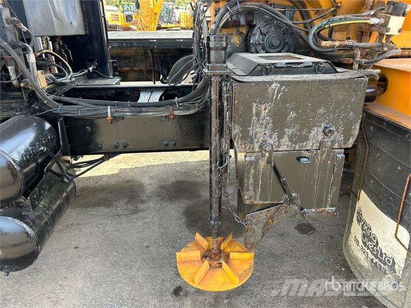 Mack 400 6x4 Snow Plow Truck Plogbilar