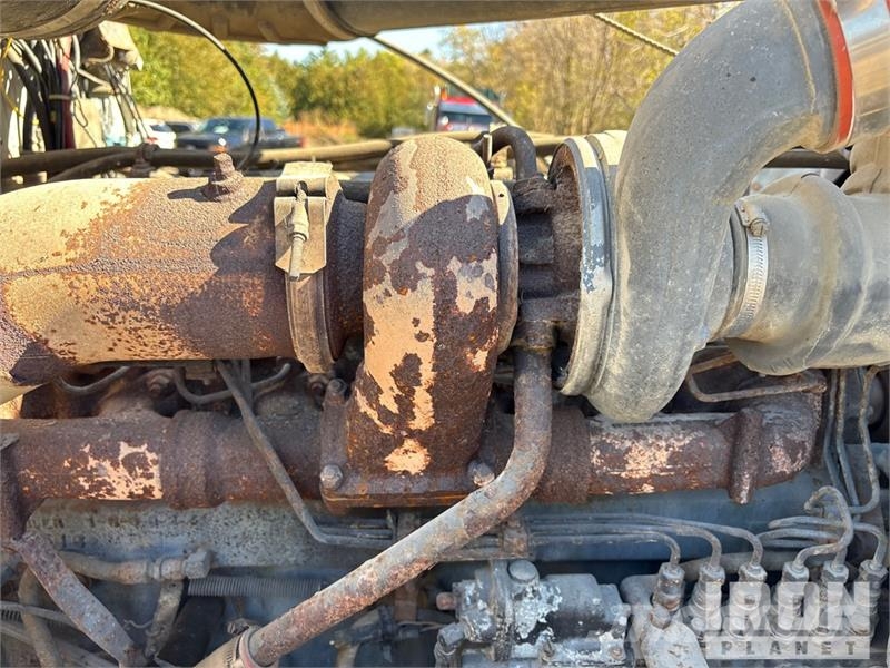 Mack 700 Грузовики-Самосвалы