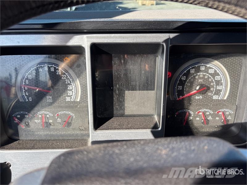 Mack AN64T 6x4 T/A Sleeper Truck Tractor Traktorske jedinice