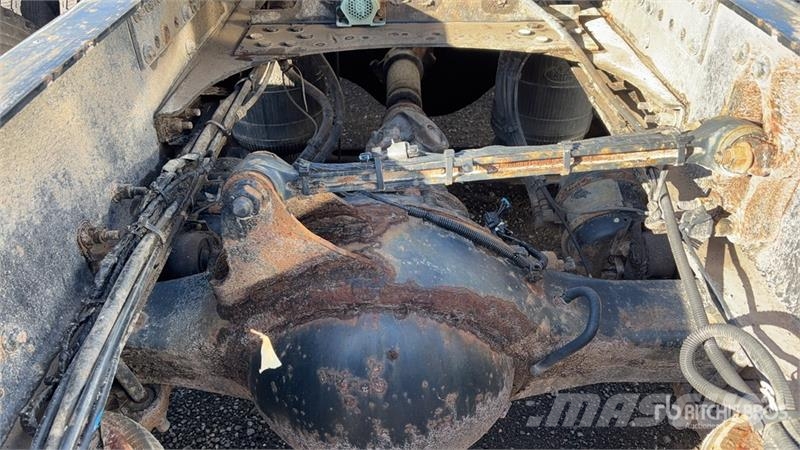 Mack AN64T 6x4 T/A Sleeper Truck Tractor Traktorske jedinice