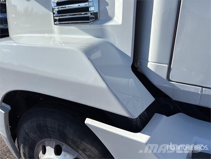 Mack AN64T 6x4 T/A Sleeper Truck Tractor Traktorske jedinice