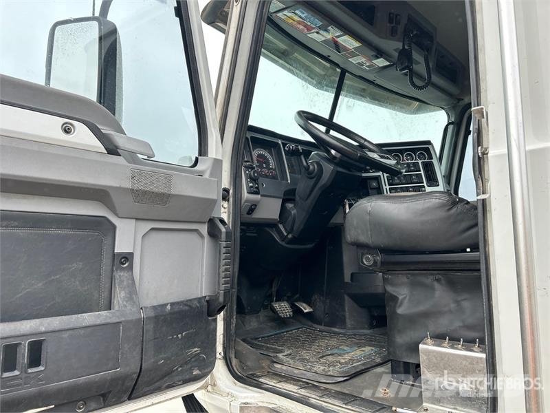 Mack Anthem 6x4 T/A Day Cab Truck Tractor Autotractoare