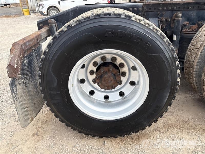 Mack Anthem 6x4 T/A Day Cab Truck Tractor Vilcēji