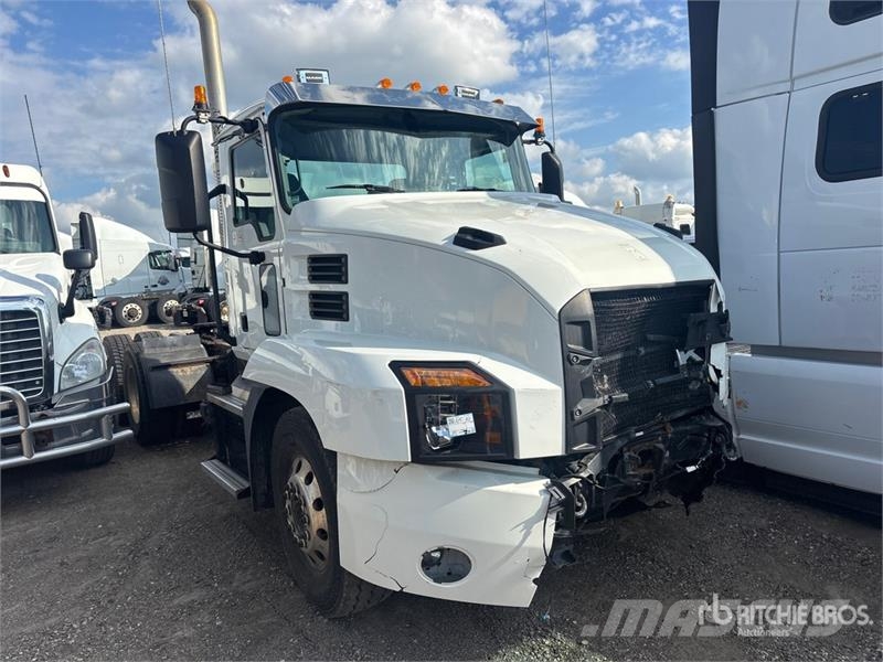Mack Anthem 6x4 T/A Day Cab Truck Tractor (Inoperable) Truck Tractor Units