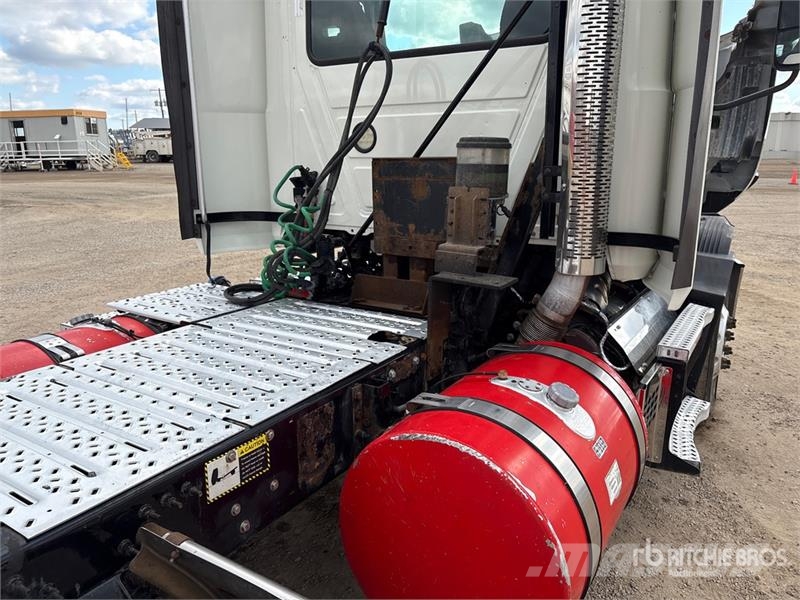 Mack Anthem 6x4 T/A Day Cab Truck Tractor Vilcēji