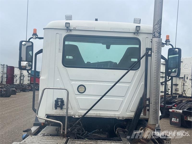 Mack Anthem 6x4 T/A Day Cab Truck Tractor (Inoperable) Truck Tractor Units