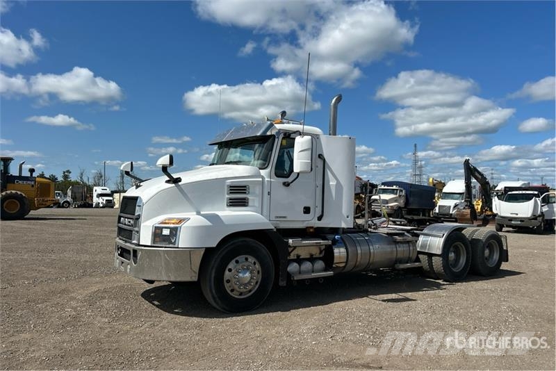 Mack Anthem 6x4 T/A Day Cab Truck Tractor Truck Tractor Units