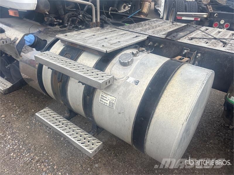 Mack Anthem 6x4 T/A Day Cab Truck Tractor (Inoperable) Truck Tractor Units