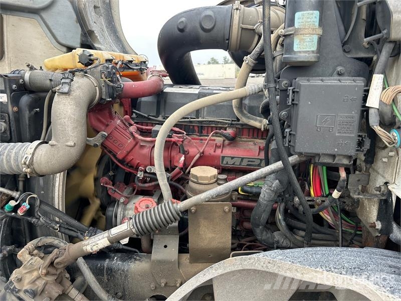 Mack Anthem 6x4 T/A Day Cab Truck Tractor Autotractoare