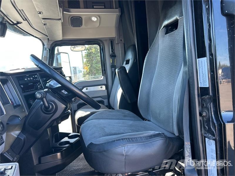 Mack Anthem 6x4 T/A Sleeper Truck Tractor Τράκτορες