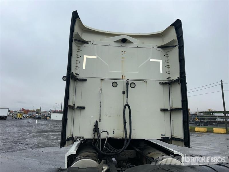 Mack Anthem 6x4 T/A Sleeper Truck Tractor Tractor Units
