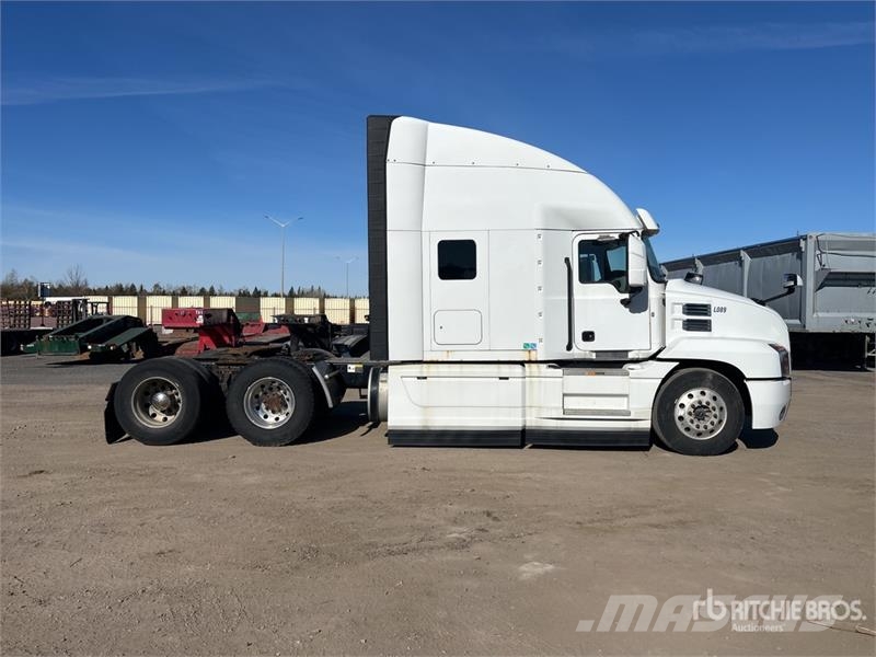 Mack Anthem 6x4 T/A Sleeper Truck Tractor (Inoperable) Trekkvogner