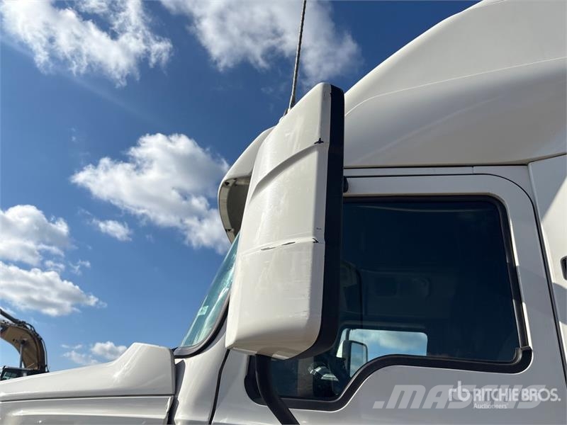 Mack Anthem 6x4 T/A Sleeper Truck Tractor Truck Tractor Units