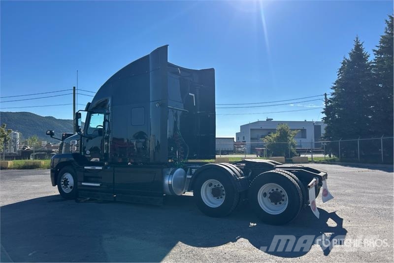 Mack Anthem 6x4 T/A Sleeper Truck Tractor Τράκτορες