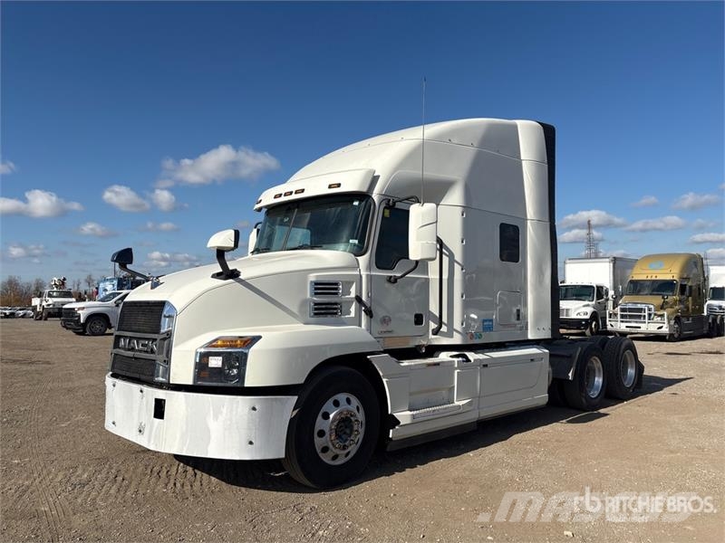 Mack Anthem 6x4 T/A Sleeper Truck Tractor Truck Tractor Units