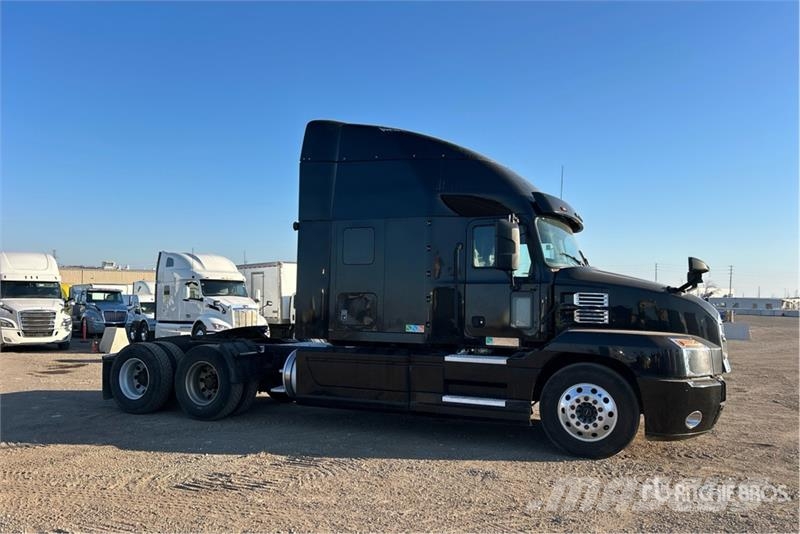 Mack Anthem 6x4 T/A Sleeper Truck Tractor Vilcēji