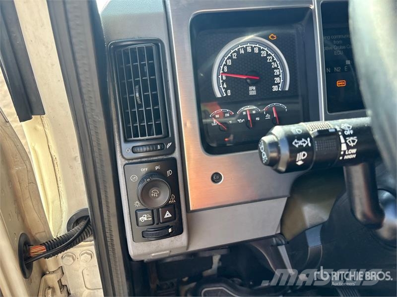 Mack Anthem 6x4 T/A Sleeper Truck Tractor Truck Tractor Units