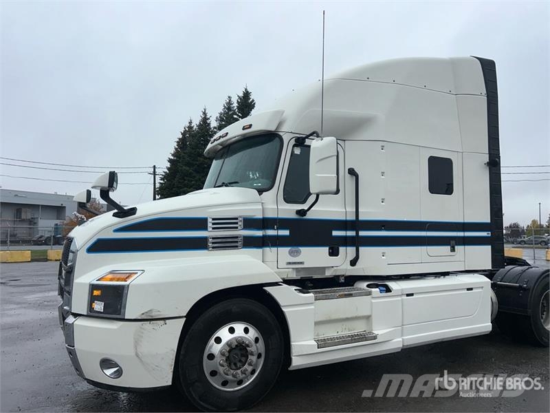 Mack Anthem 6x4 T/A Sleeper Truck Tractor Tractor Units