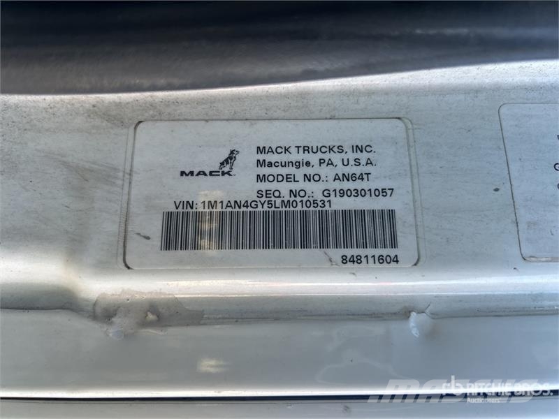 Mack Anthem 6x4 T/A Sleeper Truck Tractor (Inoperable) Trekkvogner