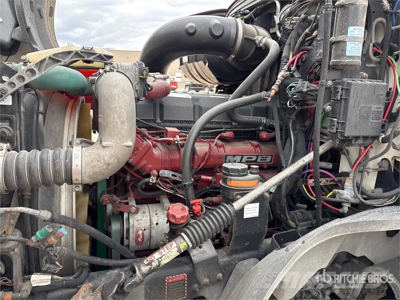 Mack Anthem 6x4 T/A Sleeper Truck Tractor Vlačilci