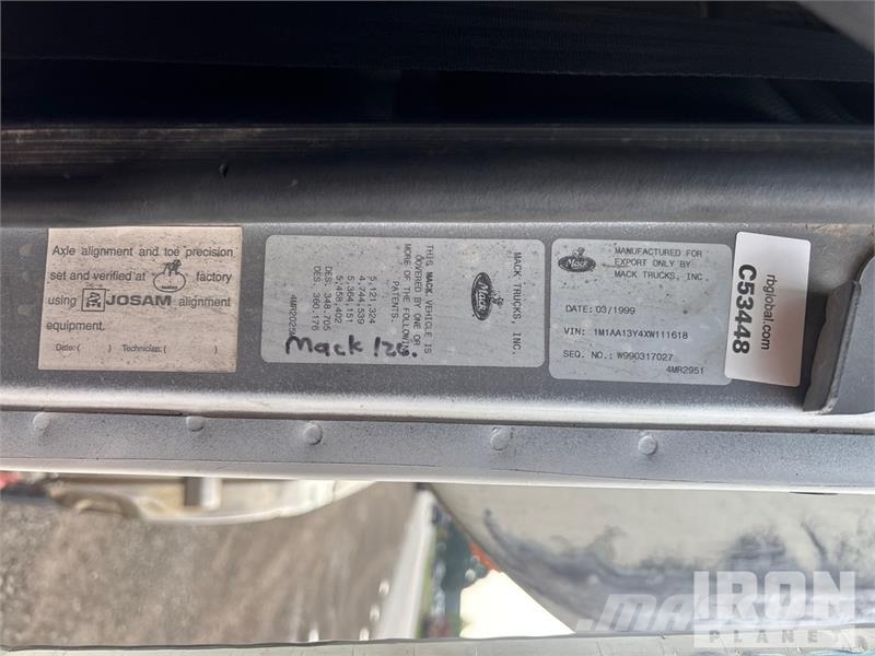 Mack CH613 Vesisäiliöautot