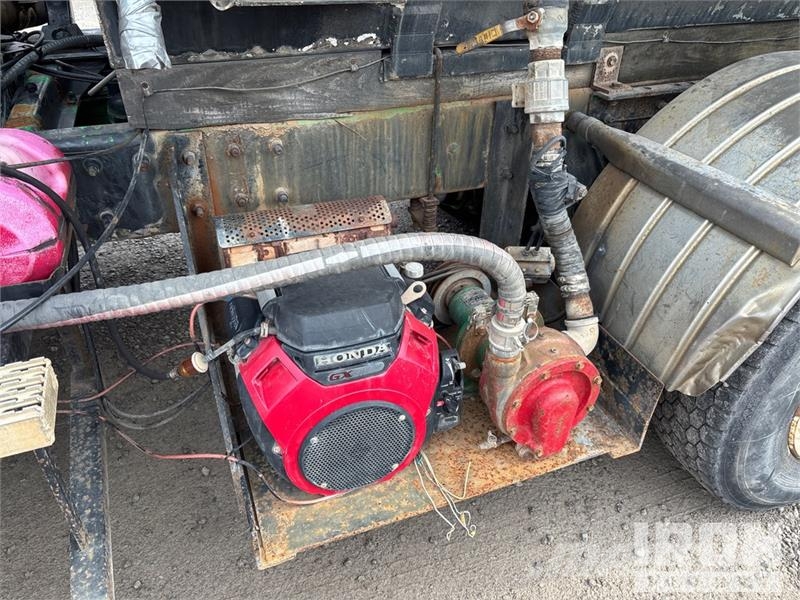 Mack CH613 Vesisäiliöautot