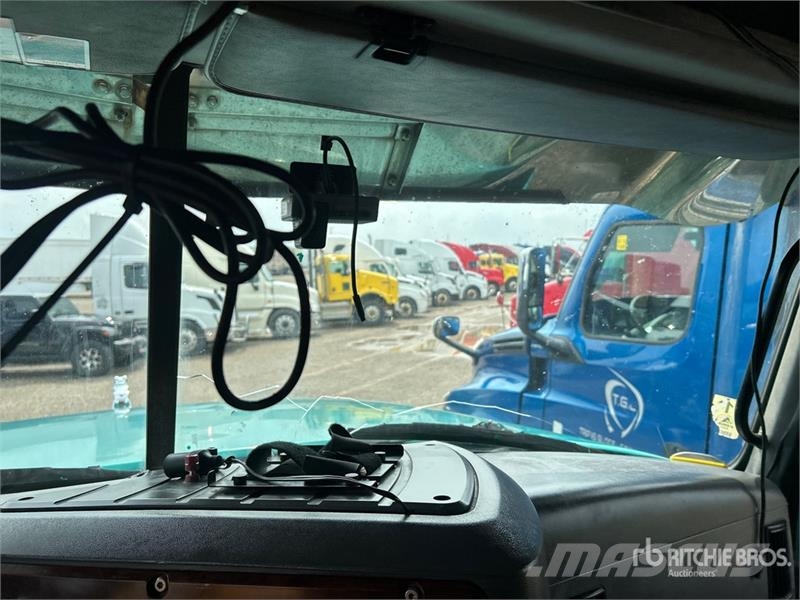 Mack CHU613 曳引機組件