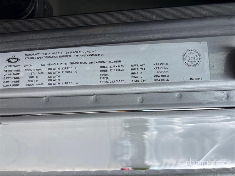 Mack CHU613 Truck Tractor Units