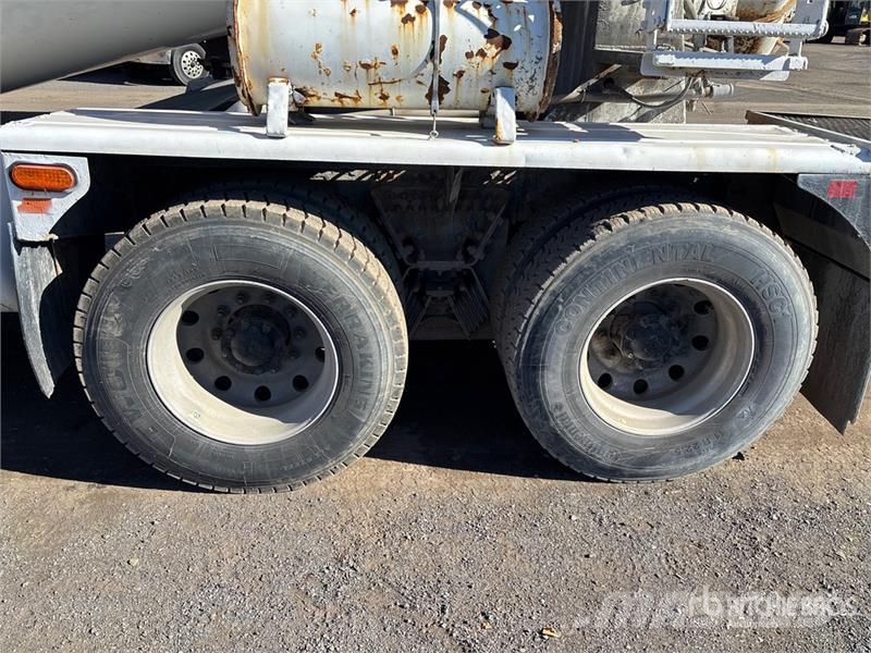 Mack CT713 混凝土車