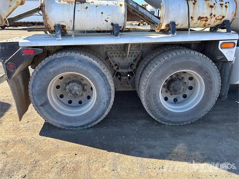 Mack CT713 混凝土車